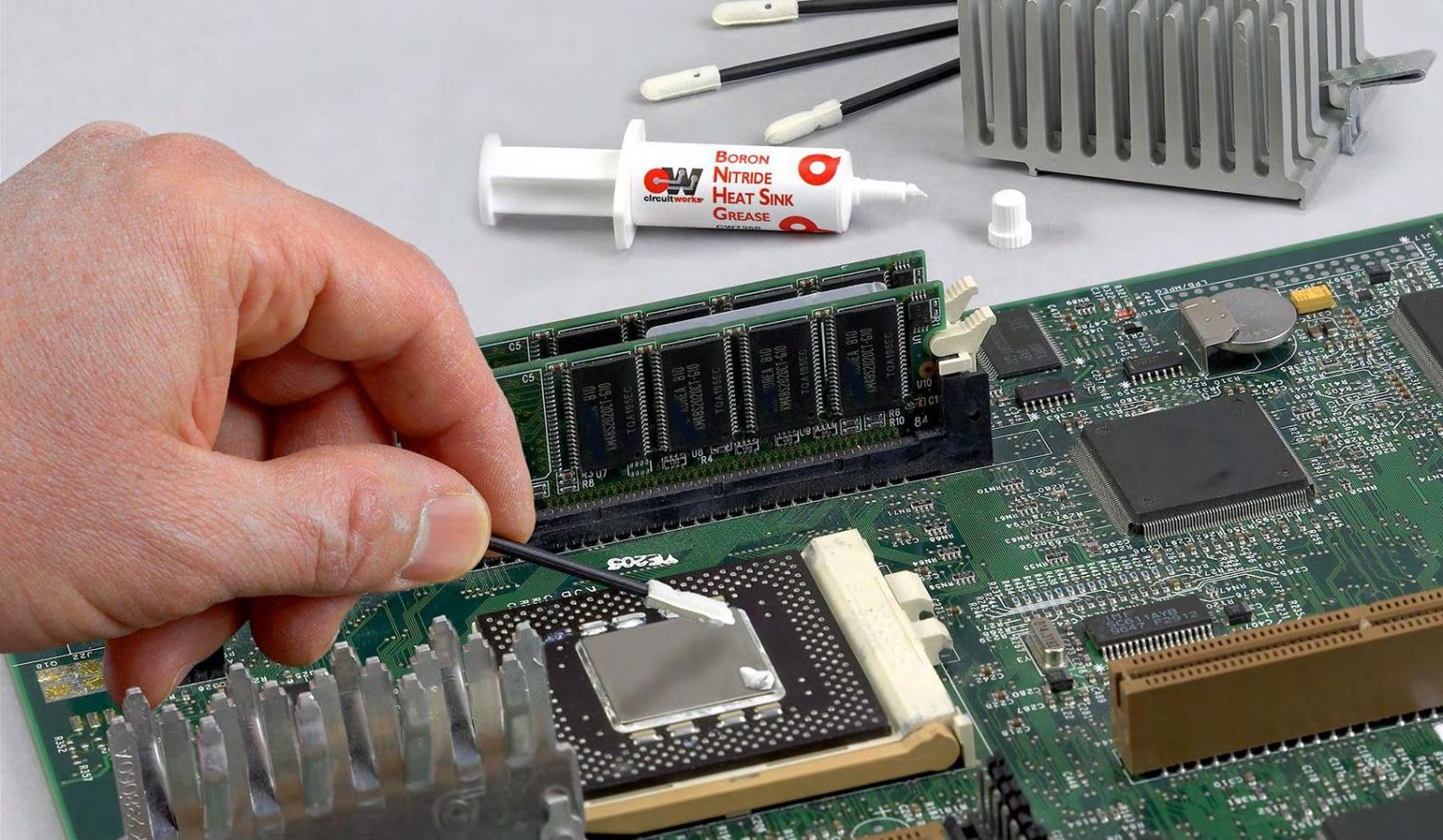 משחת קירור לאלקטרוניקה CHEMTRONICS CW7250